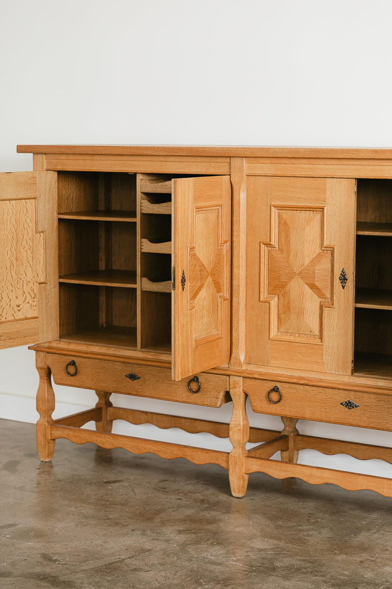 Henning Kjærnulf High Sideboard