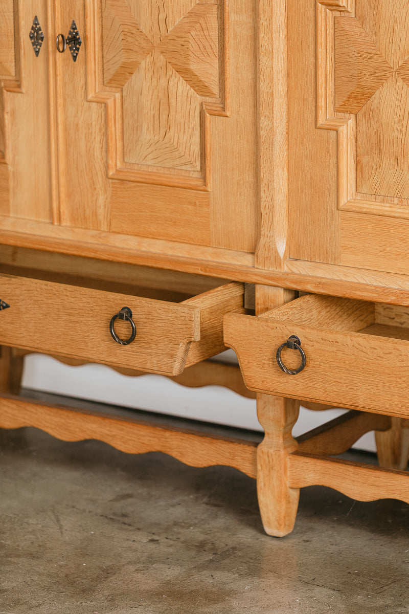 Henning Kjærnulf High Sideboard