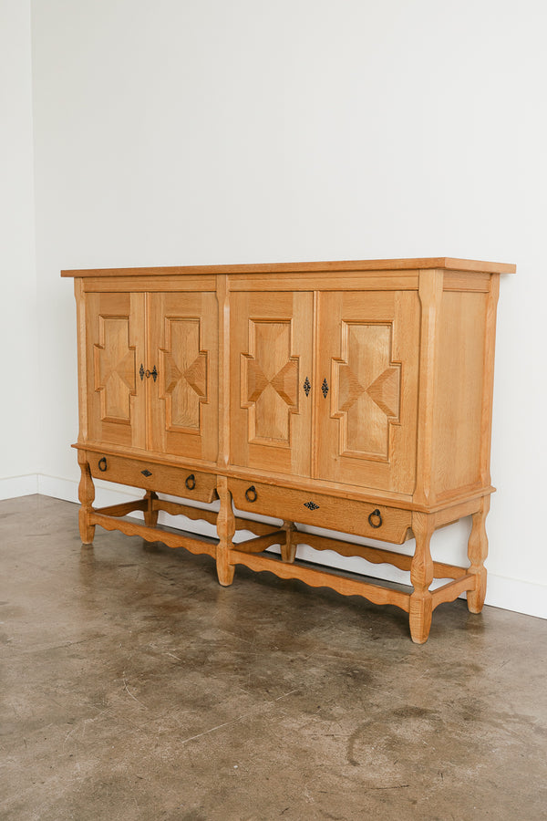 Henning Kjærnulf High Sideboard