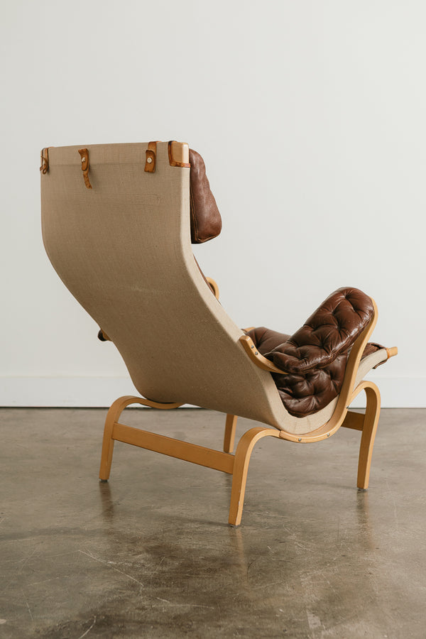 Pernilla Lounge Chair