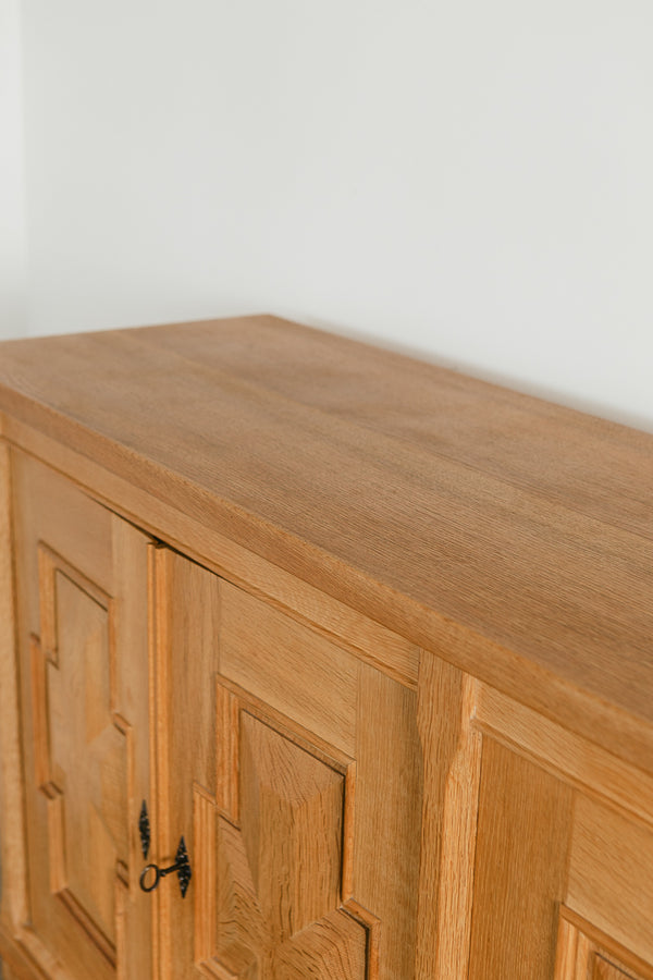 Henning Kjærnulf High Sideboard