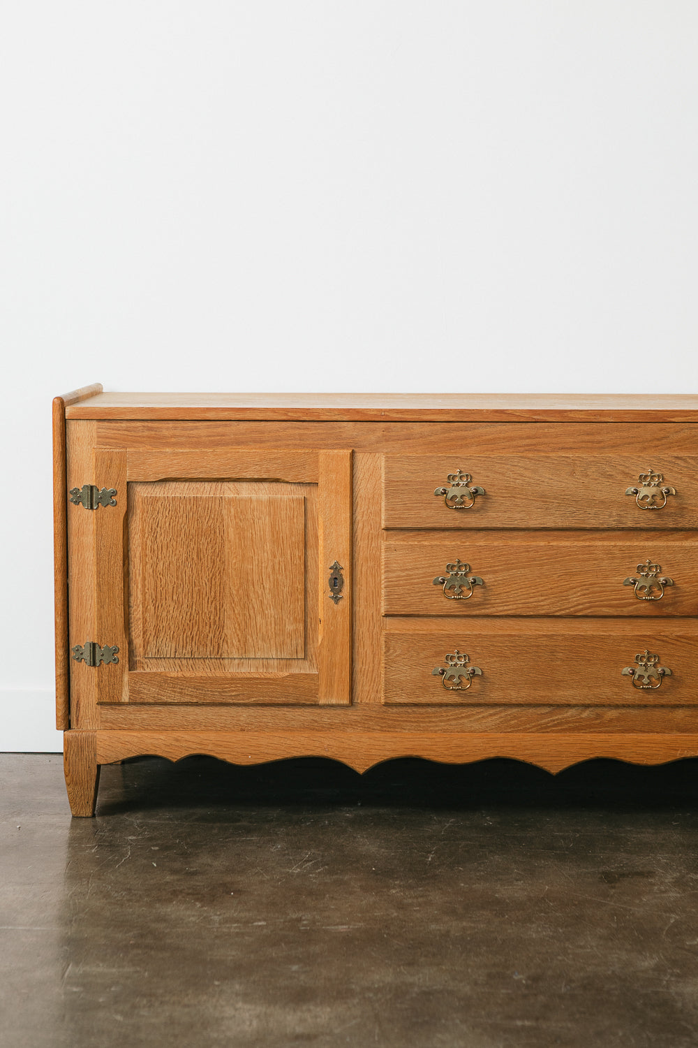 Low Kjaernulf Credenza