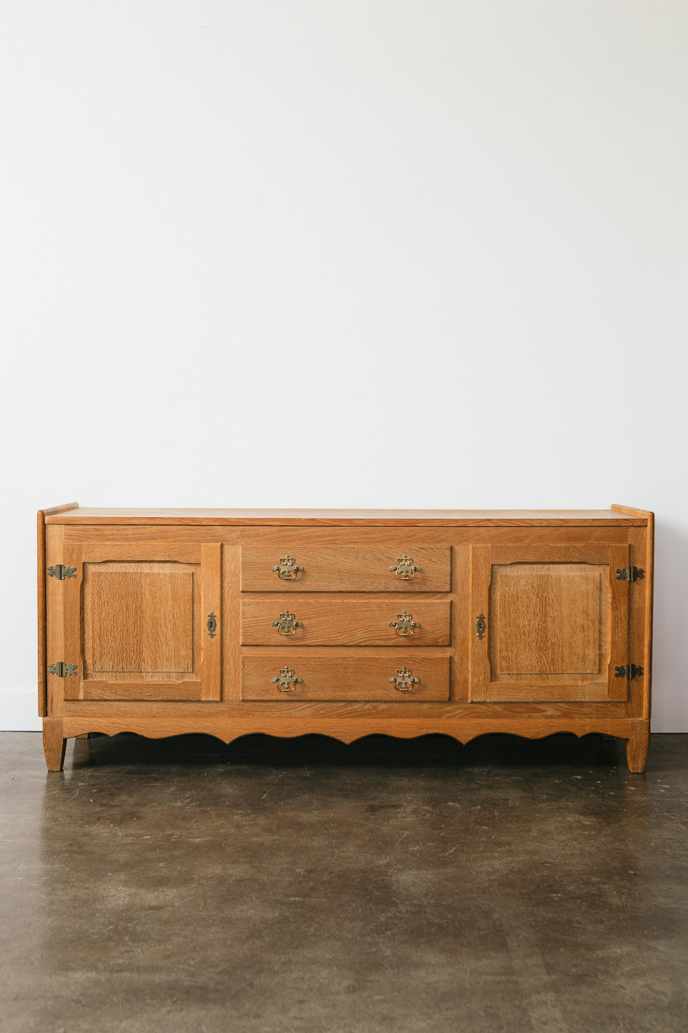 Low Kjaernulf Credenza