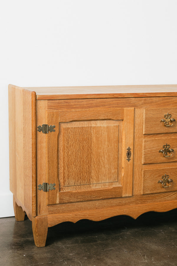 Low Kjaernulf Credenza