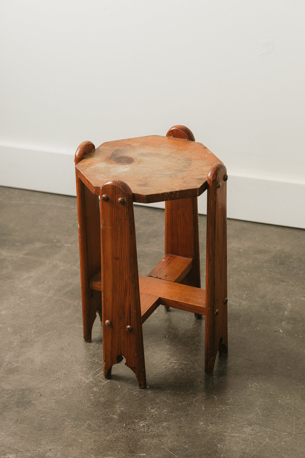 Arts & Crafts Plant Stand