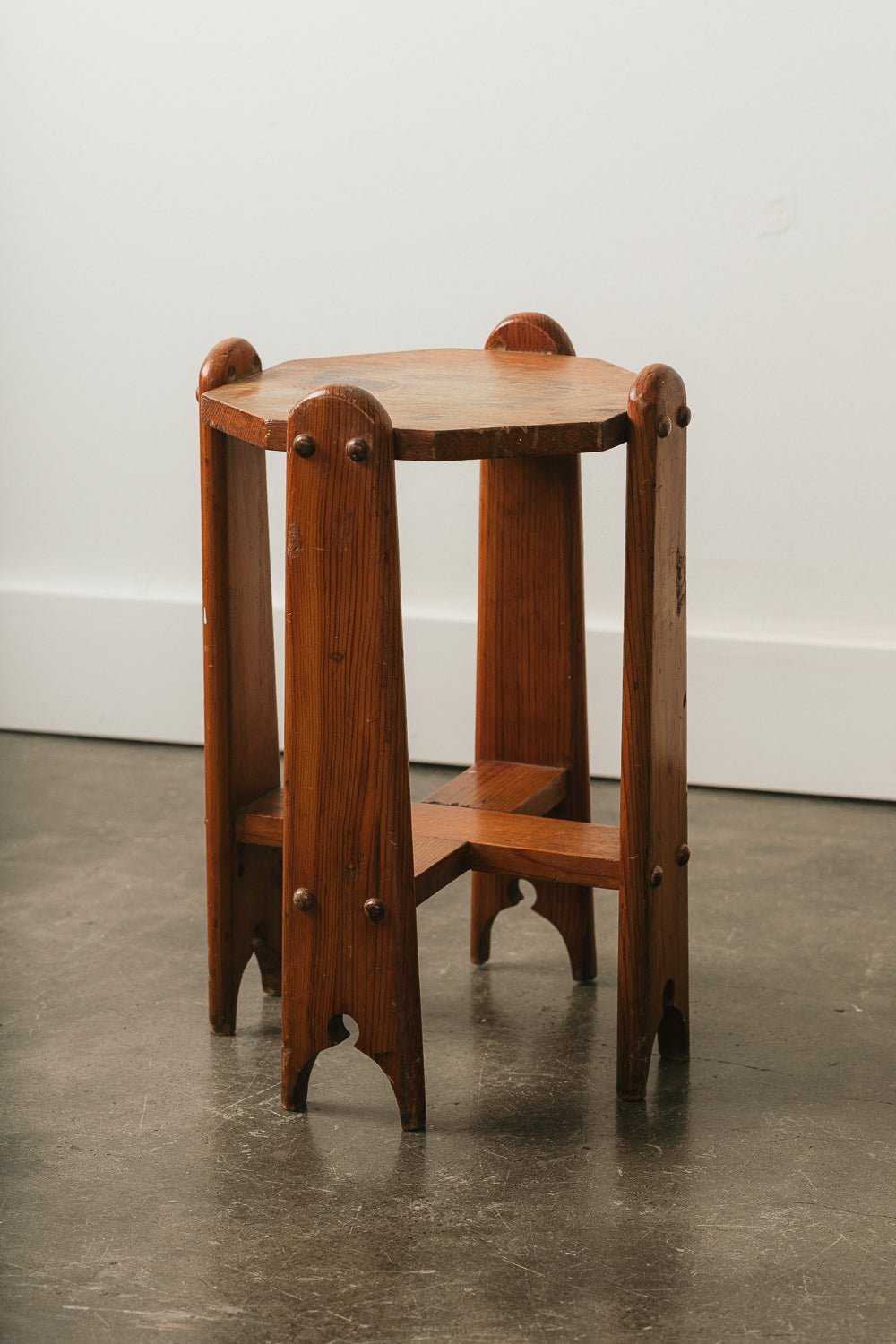 Arts & Crafts Plant Stand