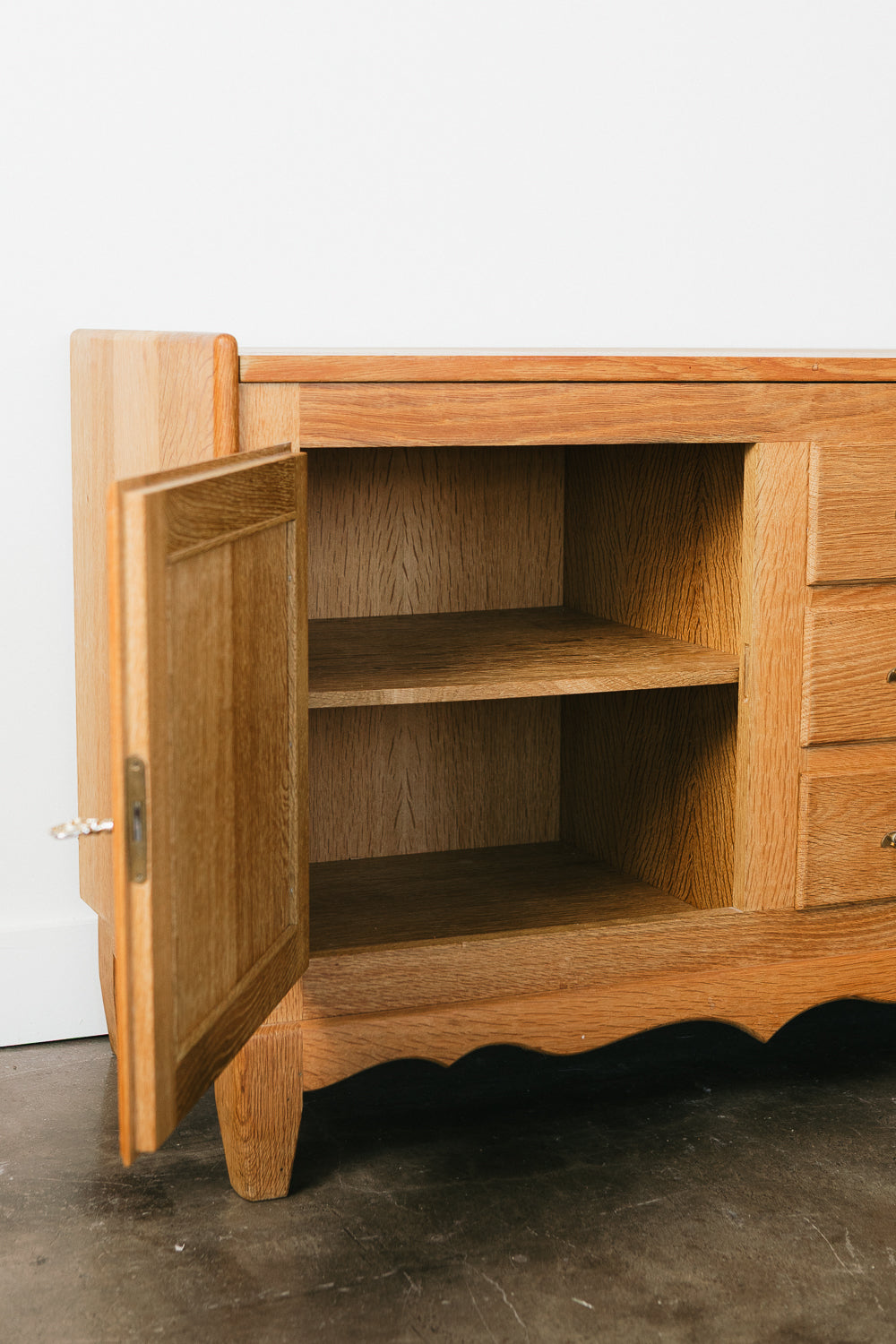 Low Kjaernulf Credenza