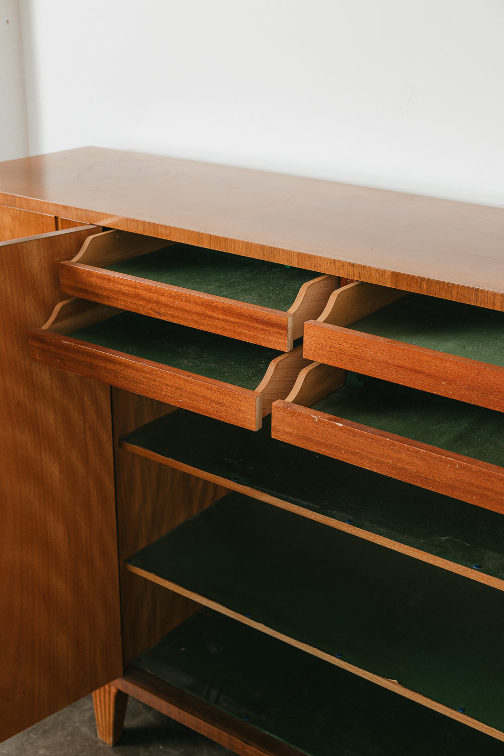 Deco Cabinet