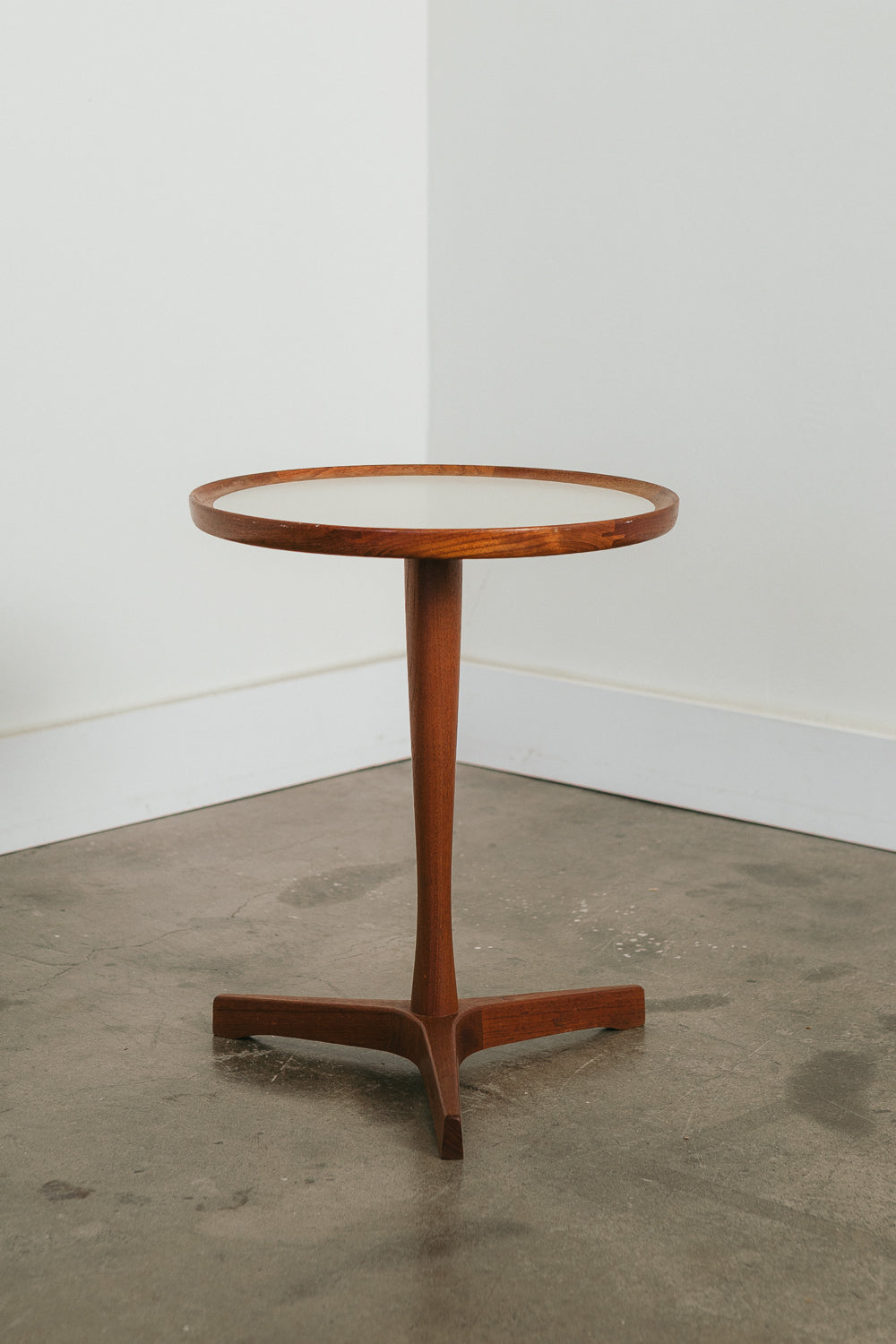 Hans C. Andersen Table