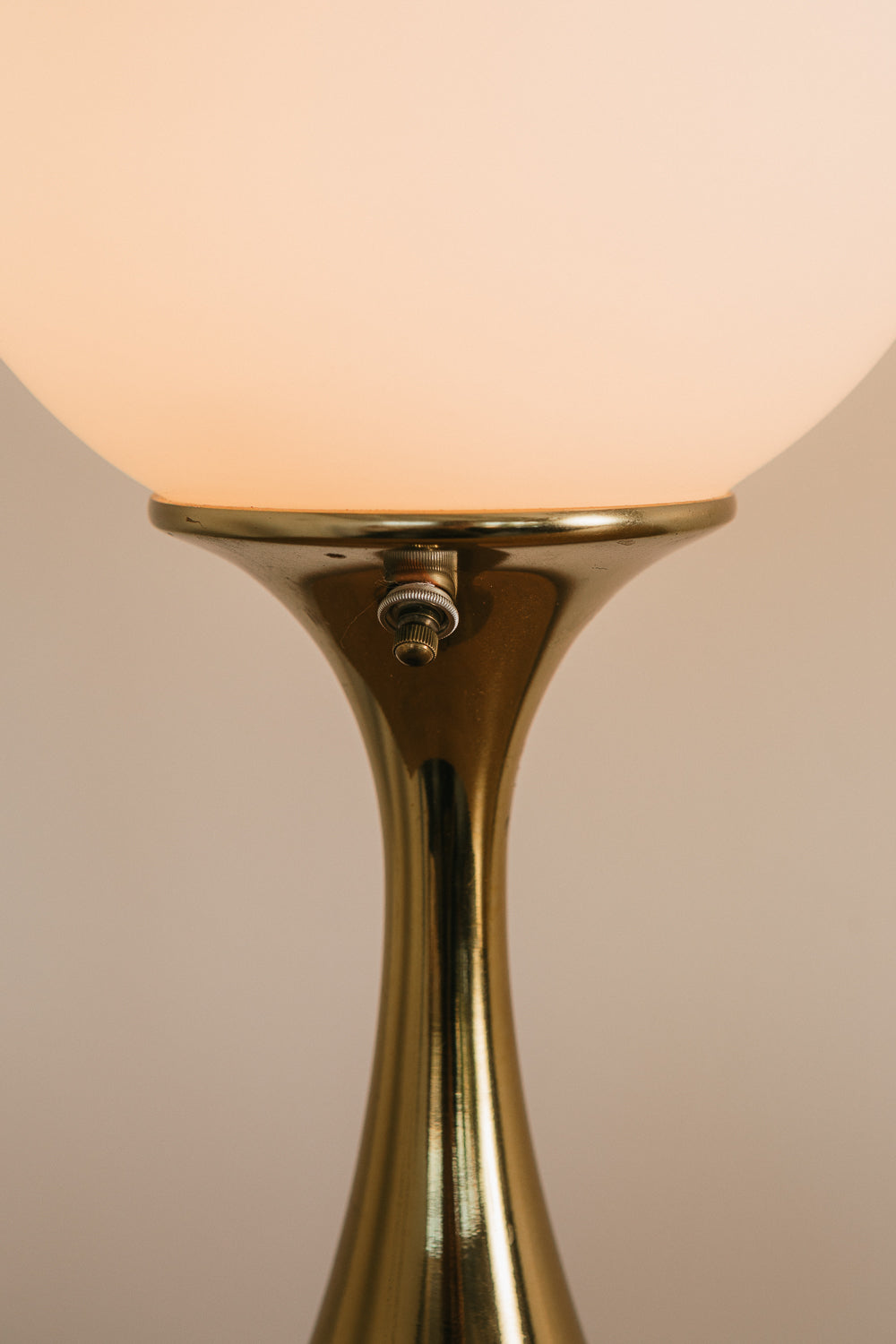 Laurel Lamp