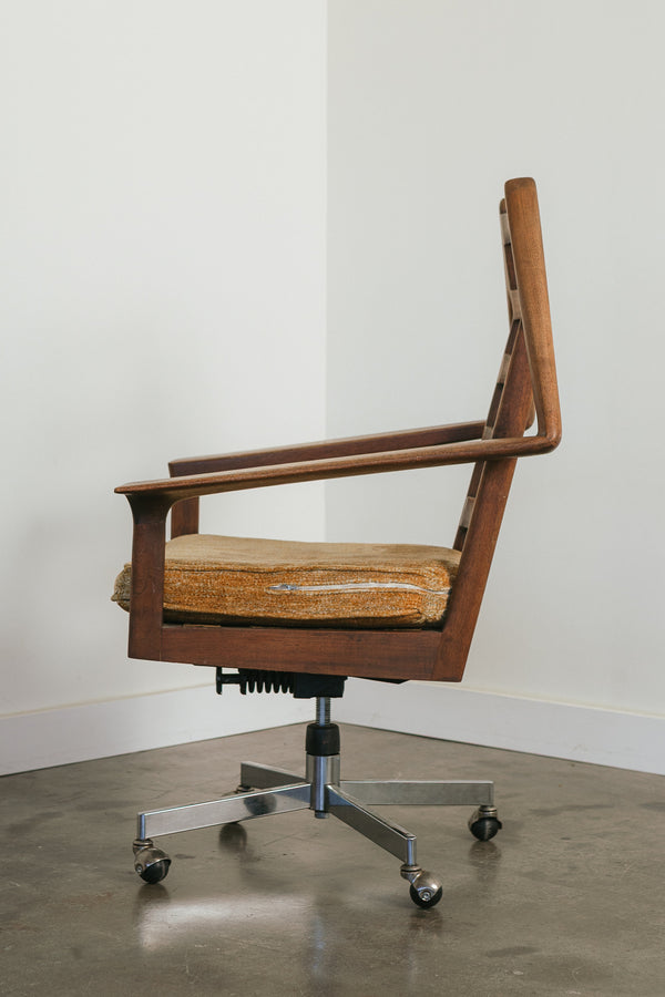 Studio Craft Chair