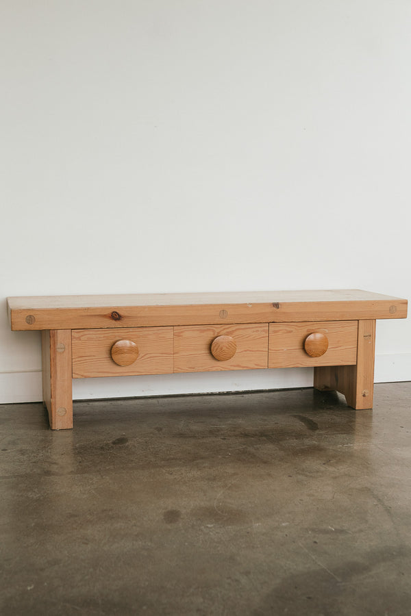 Ruben Ward Hall Bench