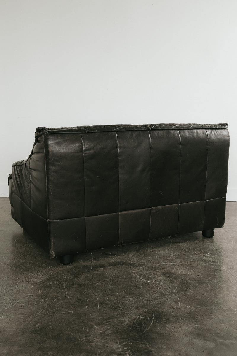 POMO Italian Loveseat