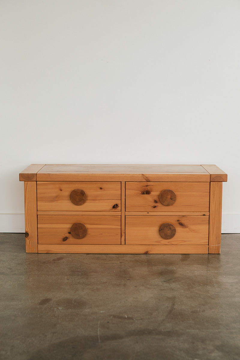 Rolf Middleboe Chest