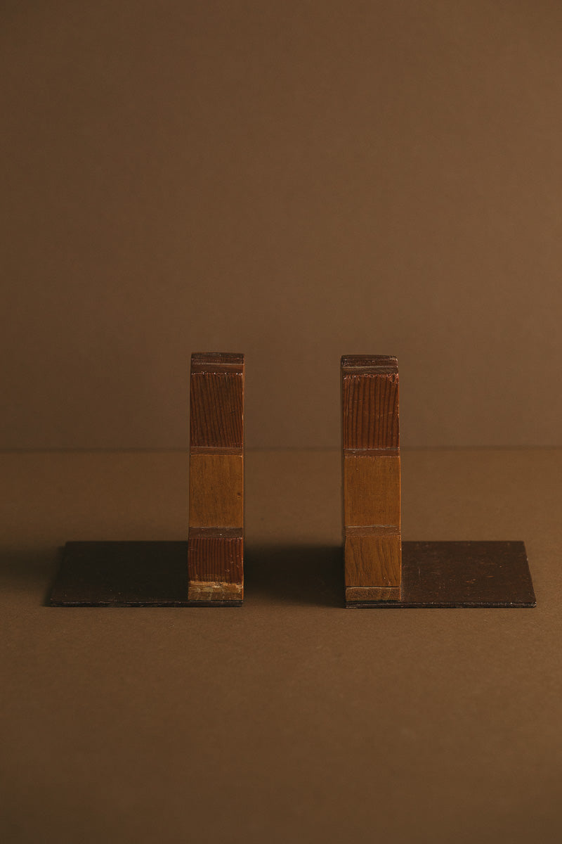 Graduated Bookends
