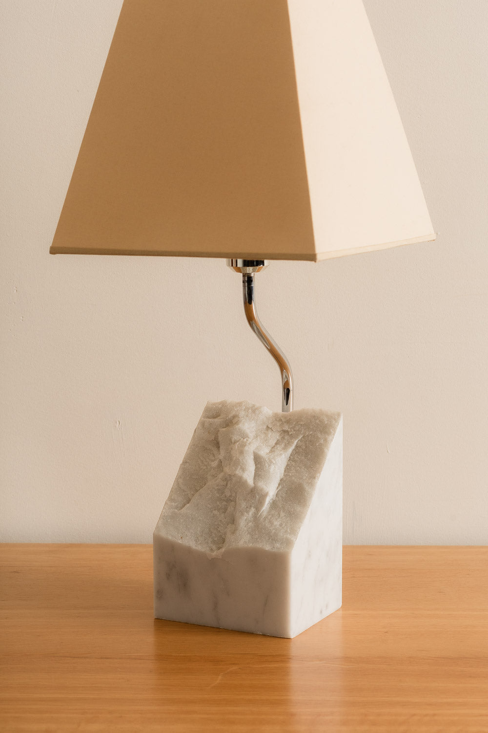 Bergbom Marble Table Lamp