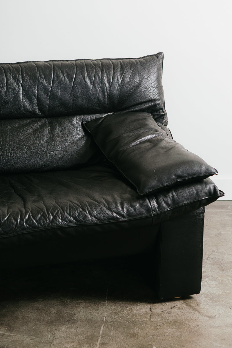 Nicoletti Style Loveseat