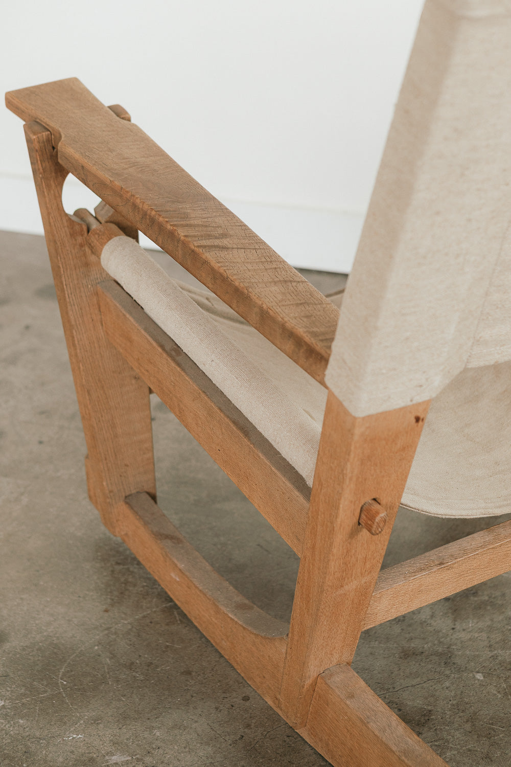 Wegner-Style Rocker