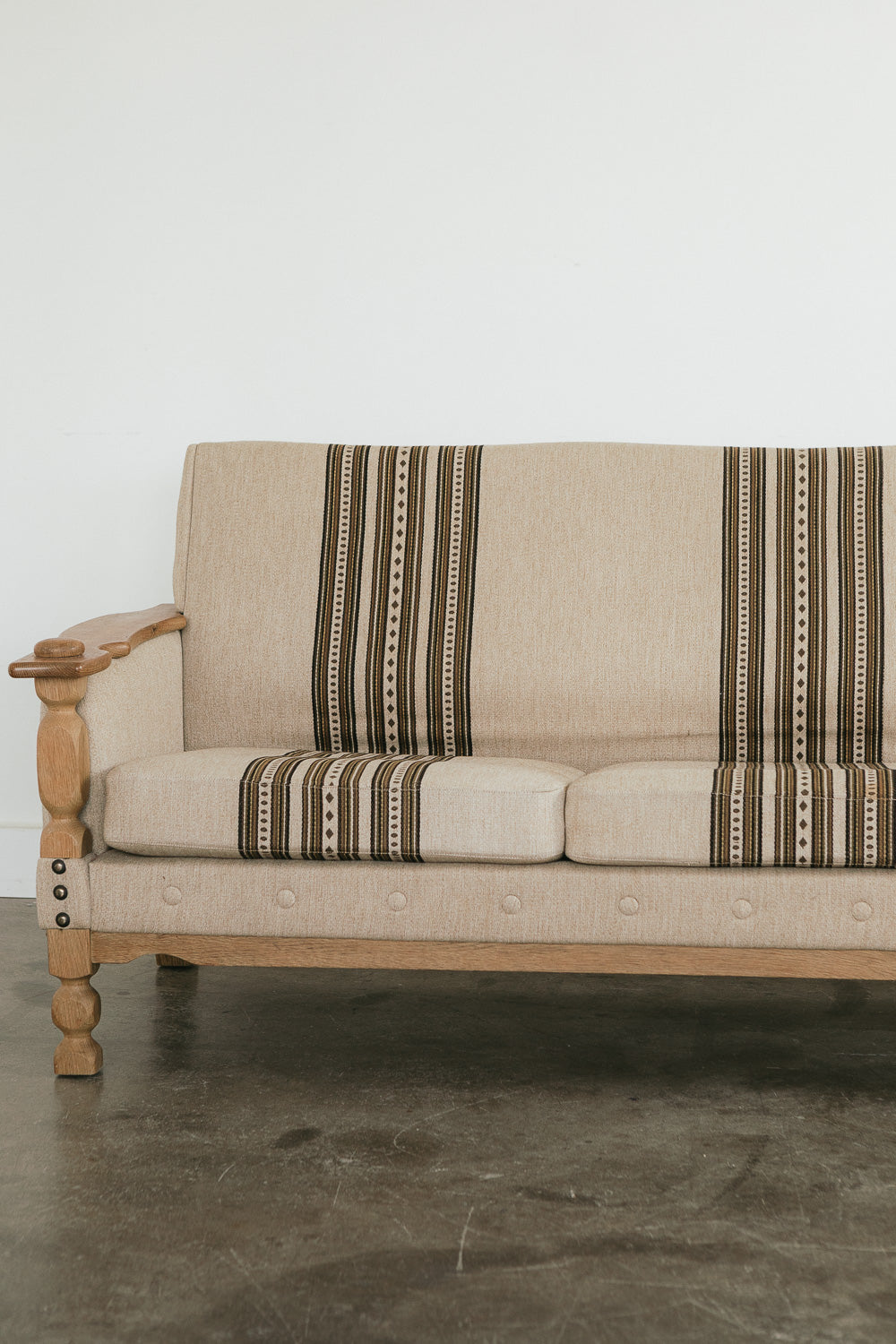Henning Kjaernulf Sofa