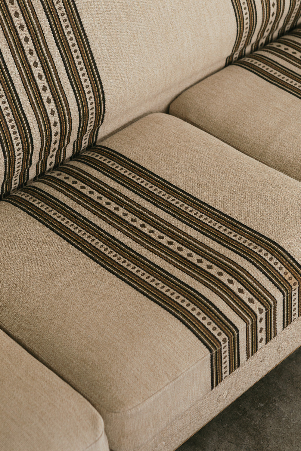 Henning Kjaernulf Sofa