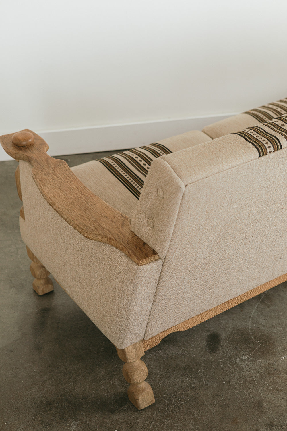 Henning Kjaernulf Sofa