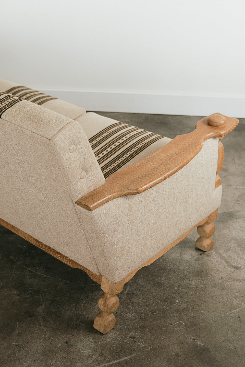 Henning Kjaernulf Sofa
