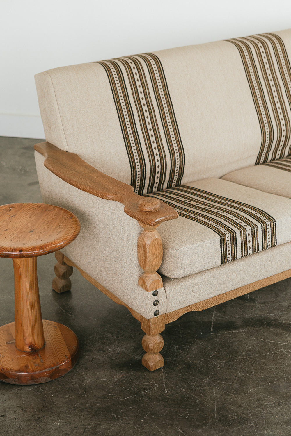 Henning Kjaernulf Sofa