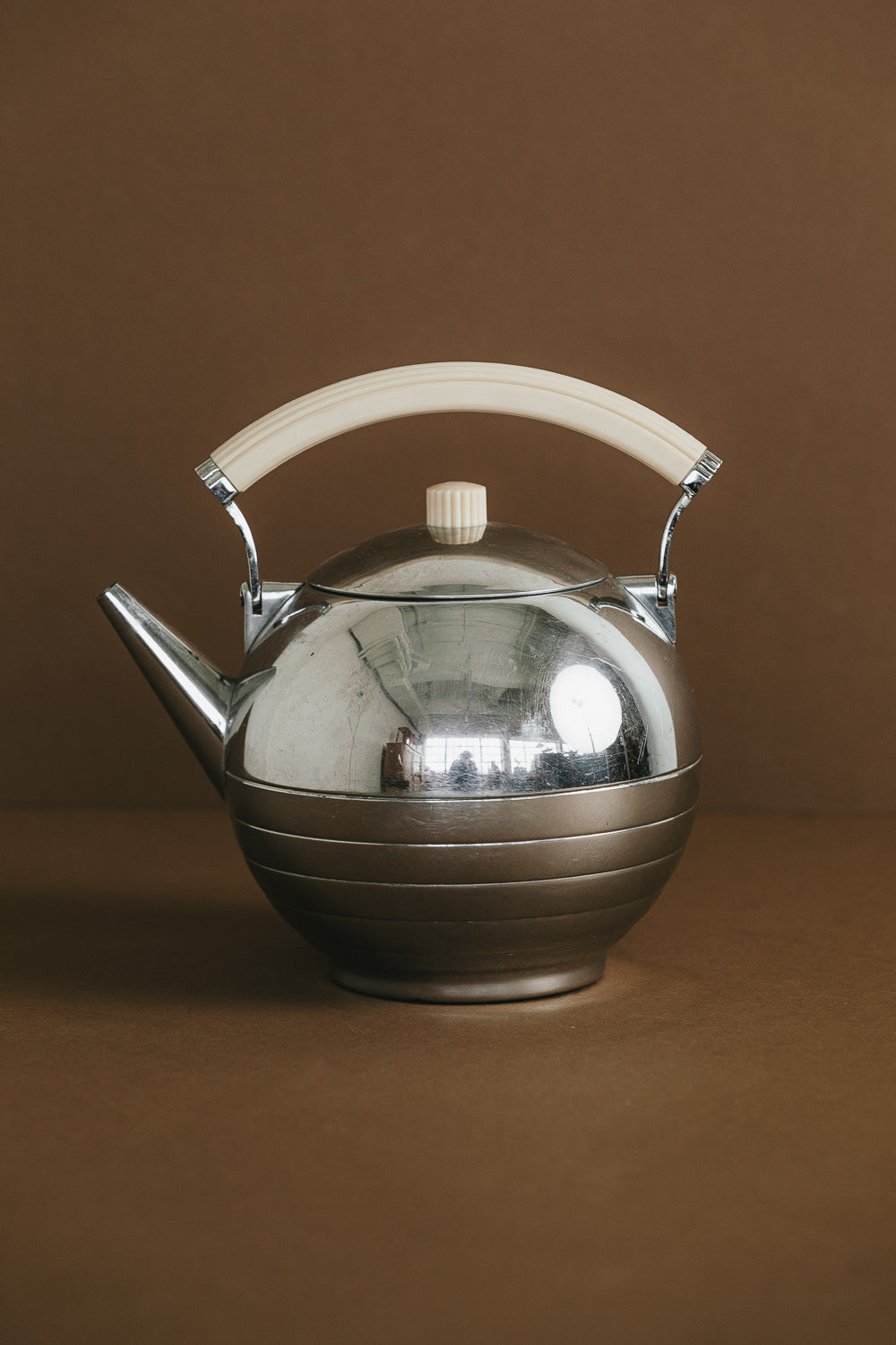 Chase USA Deco Teapot