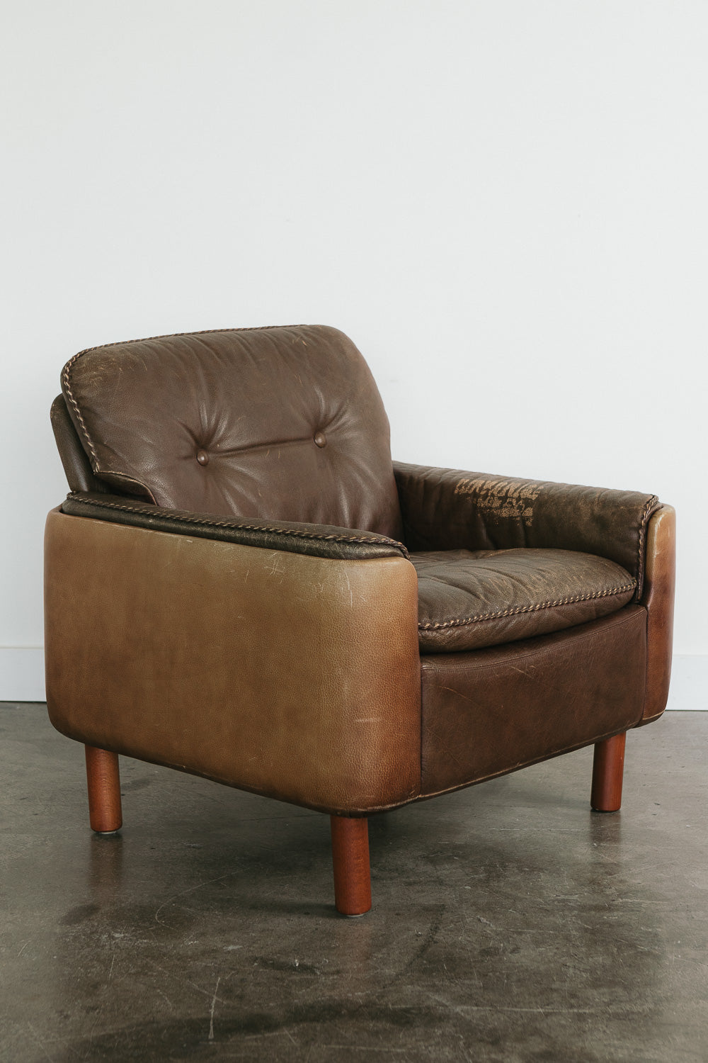 Sigurd Resell Armchair