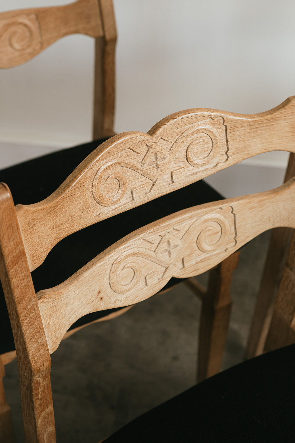 Kjaernulf Dining Chairs
