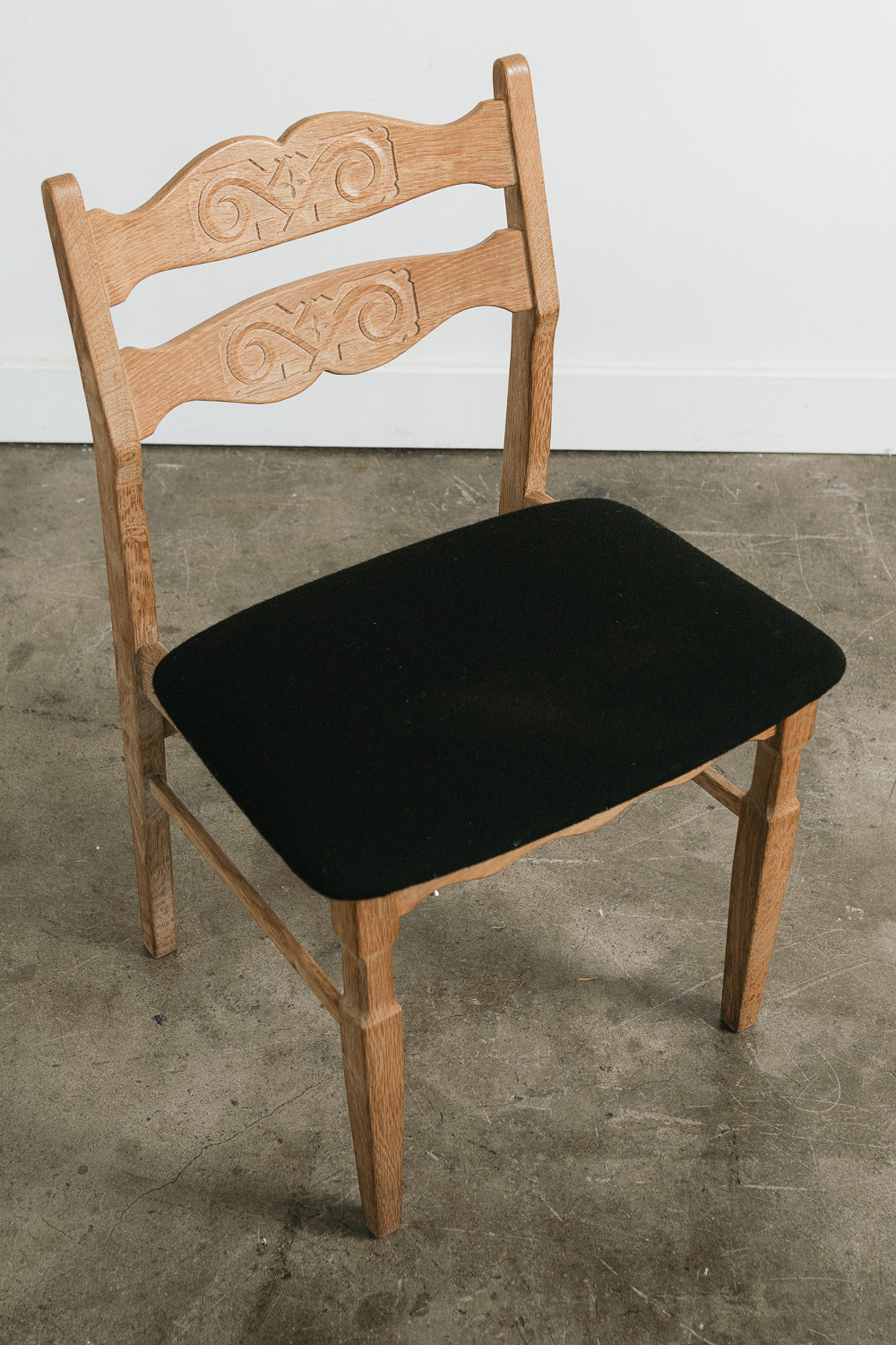 Kjaernulf Dining Chairs