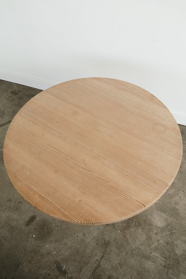 Norwegian Game Table