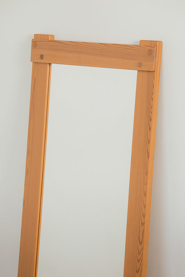 Ruben Ward Mirror