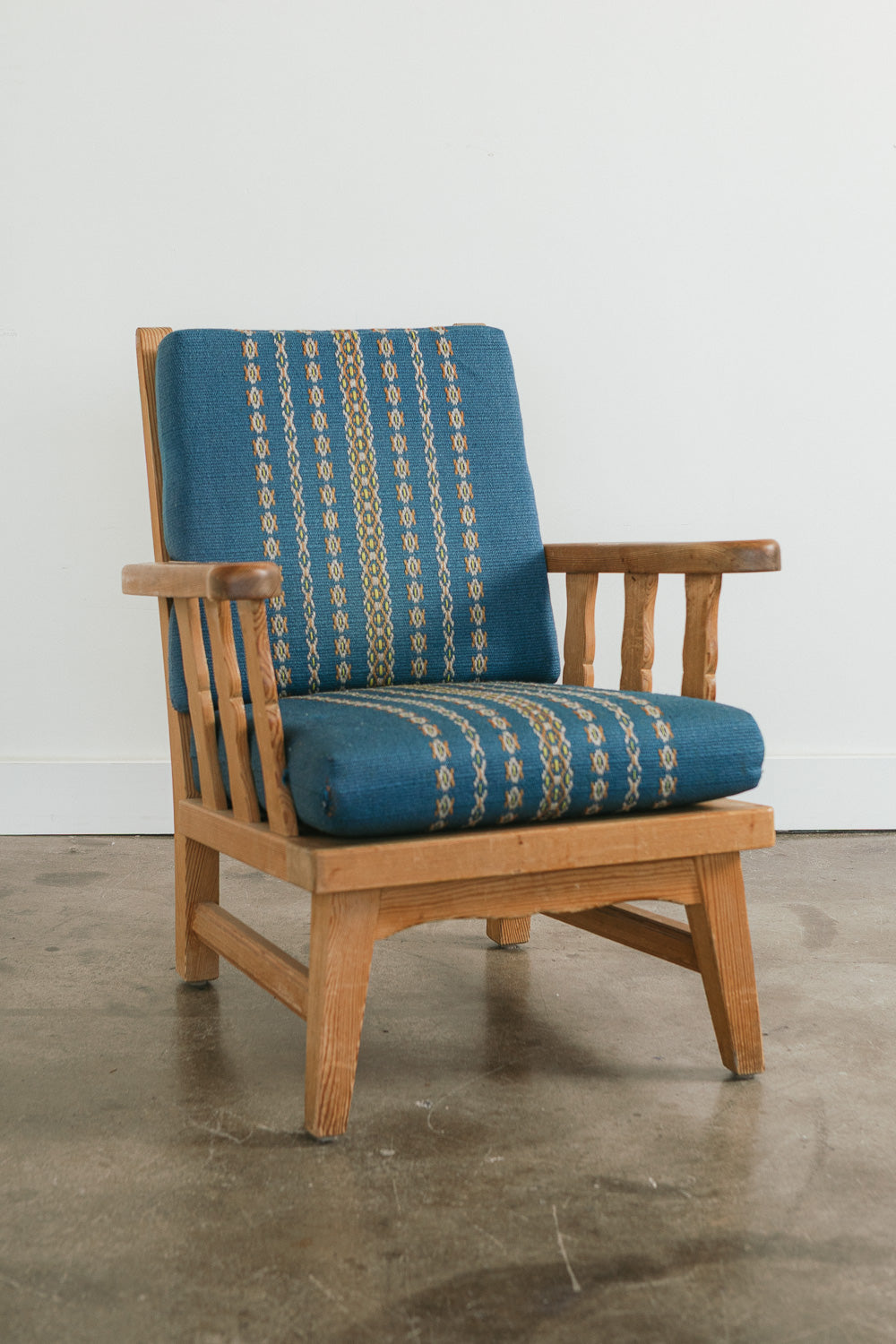 Krogenäs Møgler Norway Chair
