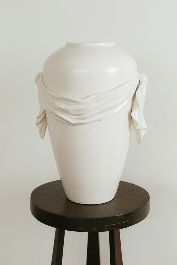 Trompe L'Oeil Vessel