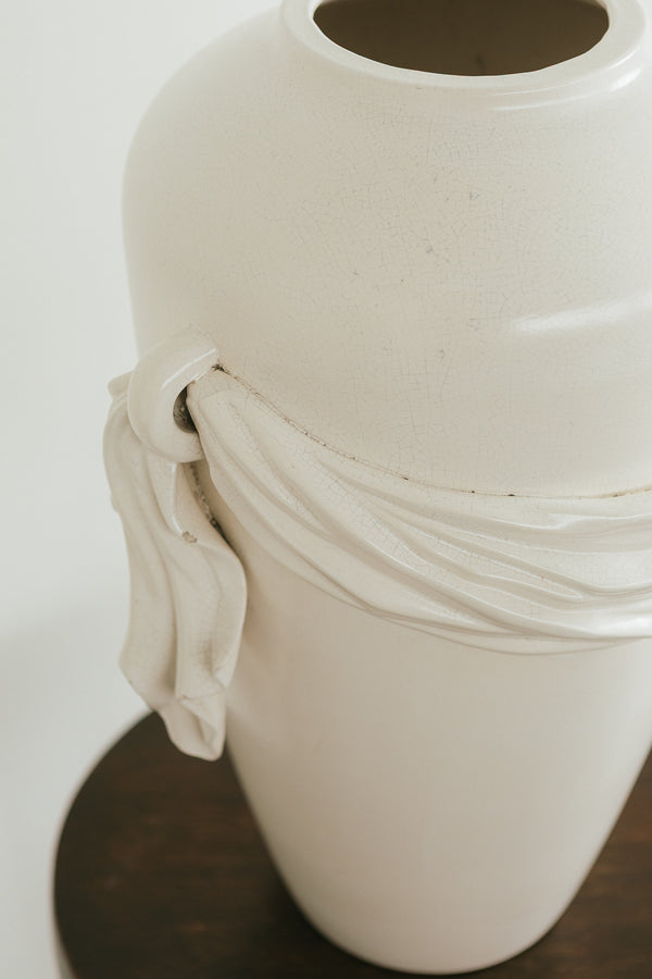 Trompe L'Oeil Vessel