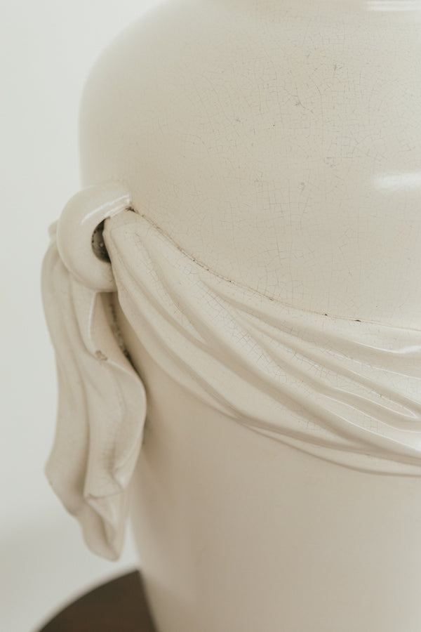 Trompe L'Oeil Vessel