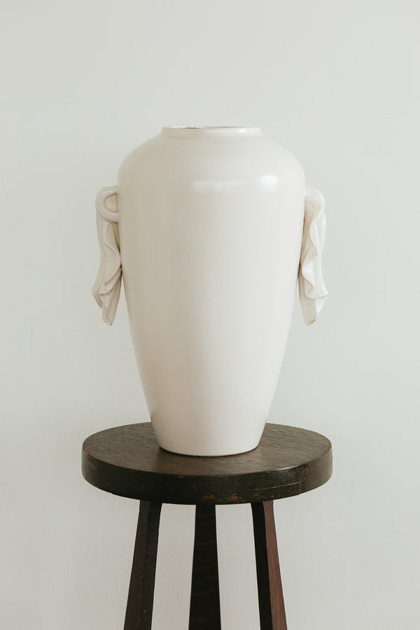 Trompe L'Oeil Vessel
