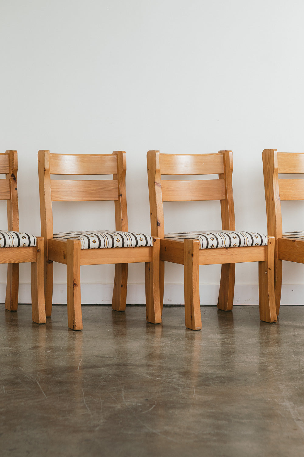 Chunky Pine Dining Set