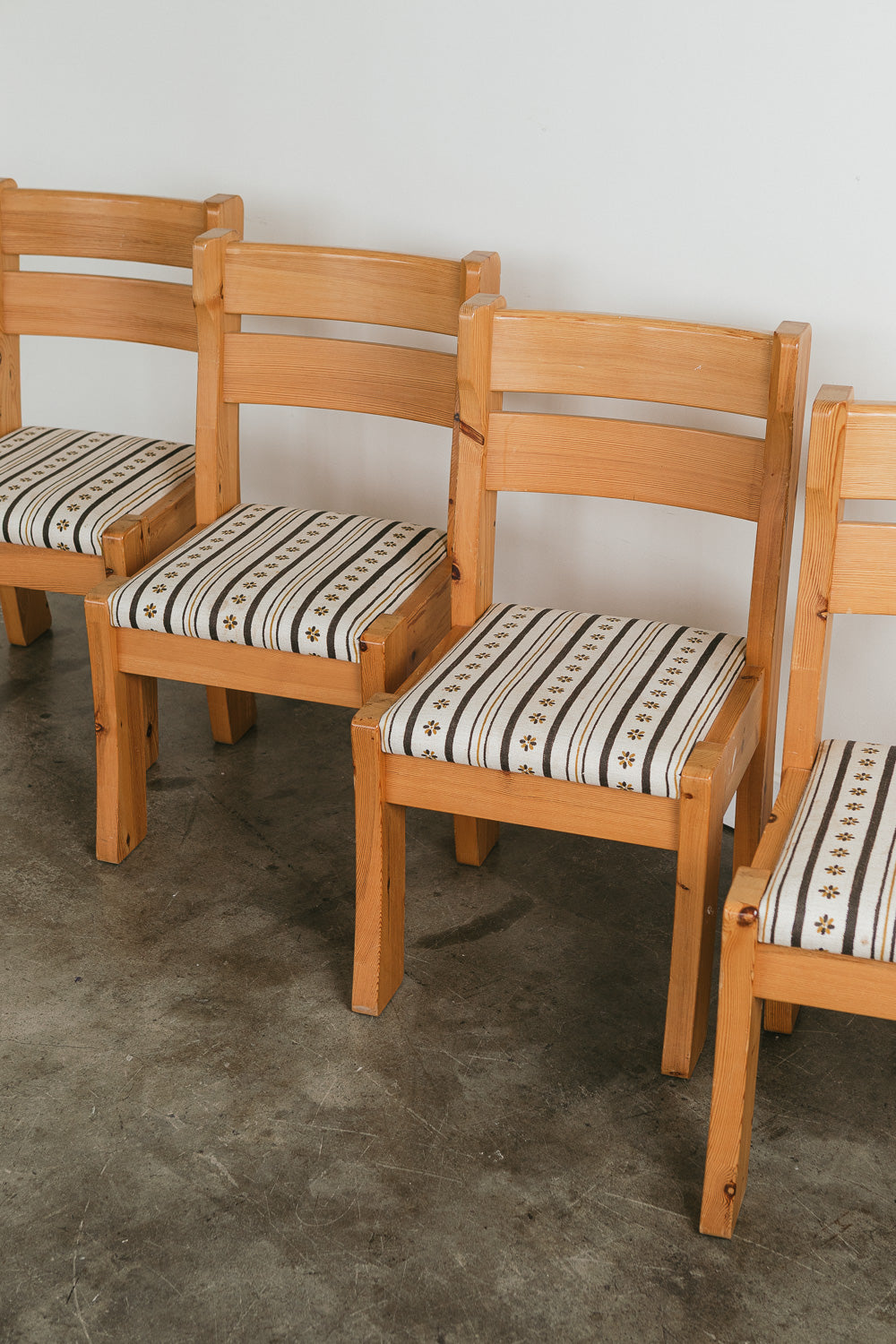 Chunky Pine Dining Set