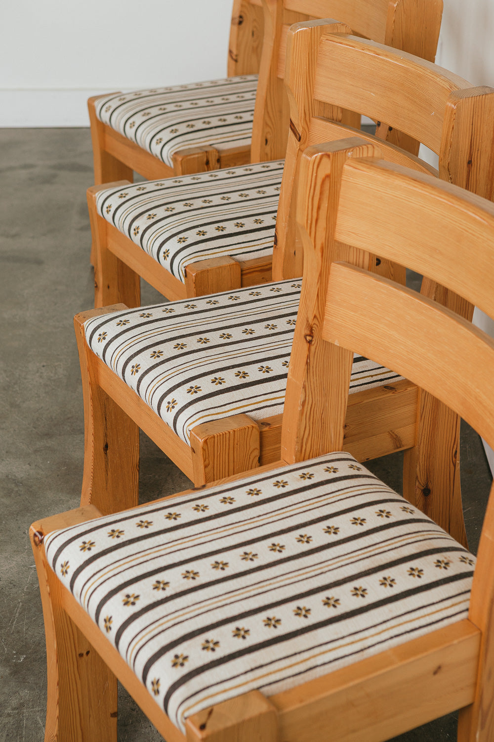 Chunky Pine Dining Set