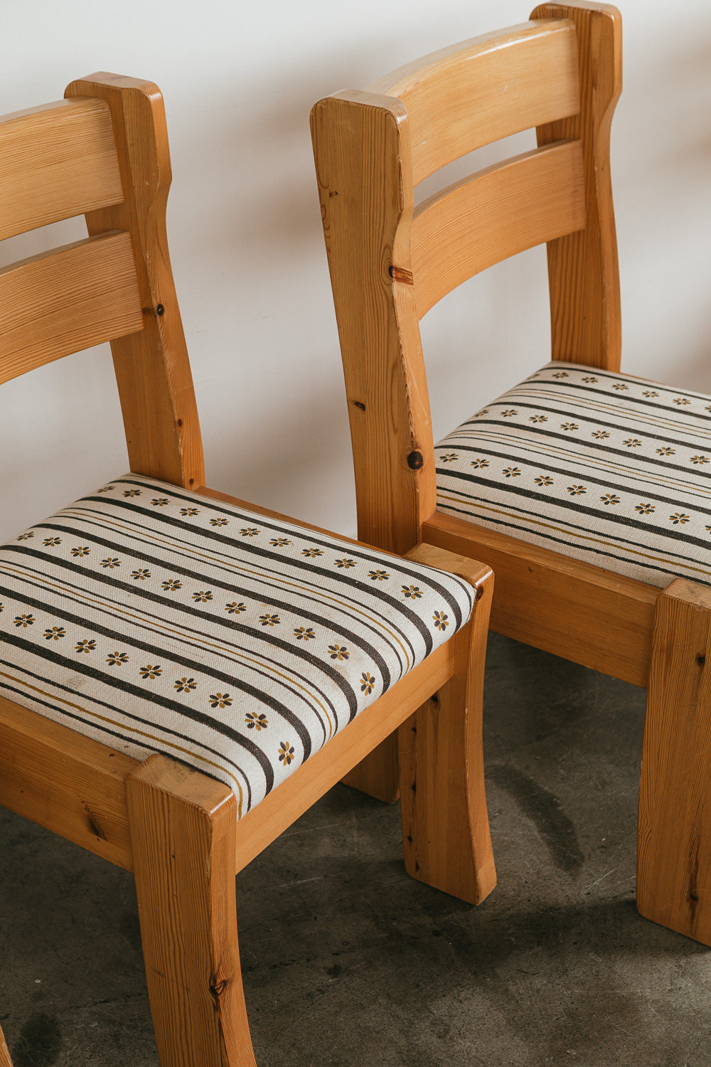 Chunky Pine Dining Set