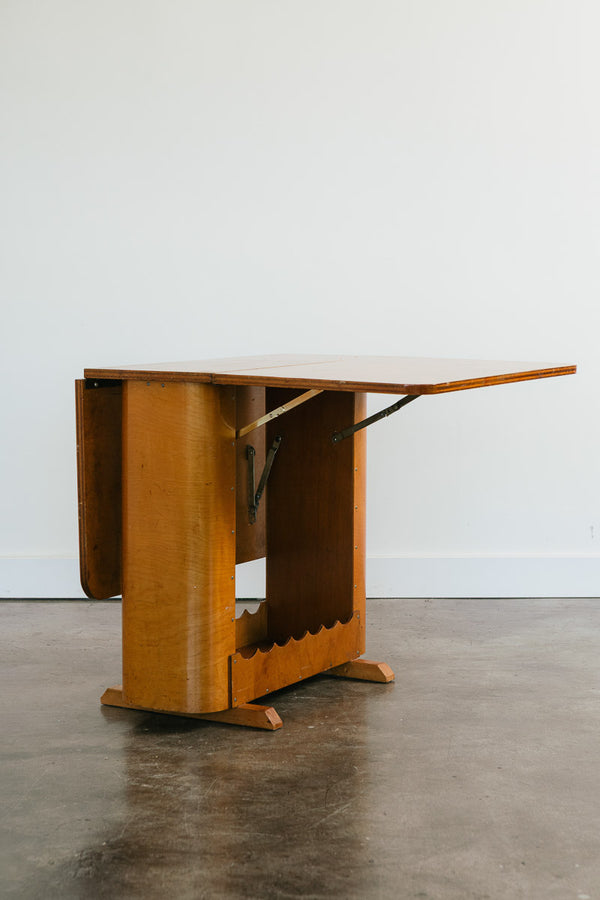 Deco Style Dining Table