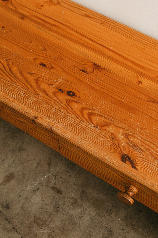 Sven Larsson Hall Bench